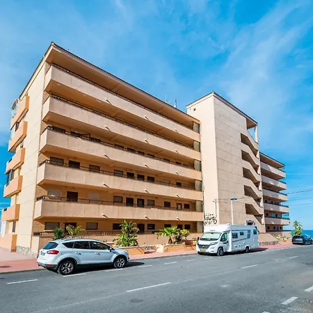 Апартаменти Sunrise Miramar
